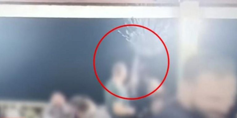 Χανιά: Μέλη του μαφιόζικου κυκλώματος επιδεικνύουν τον οπλισμό τους και πυροβολούν (VIDEO)