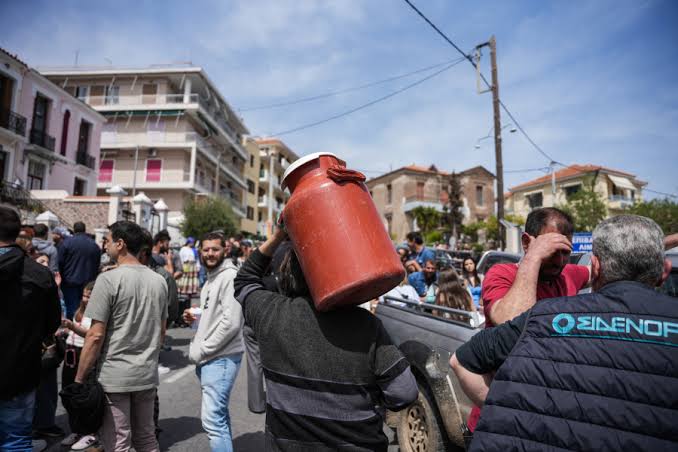Λέσβος: Στους δρόμους ξανά οι κτηνοτρόφοι μετά τις κλήσεις για καταθέσεις στο Λιμεναρχείο