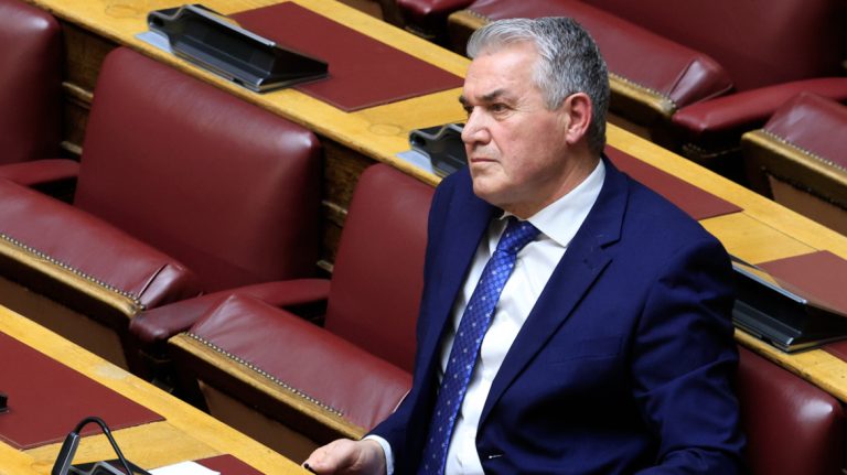 Βουλή: «Γαλάζιες» αποστάσεις από τον Κυριαζίδη – Στην Επιτροπή Δεοντολογίας η υπόθεση