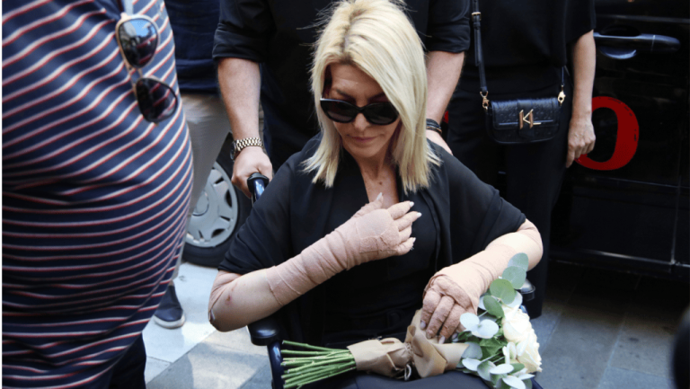 Εξιτήριο για την Αφροδίτη Νέστορα 14 ημέρες μετά τη φονική επίθεση με γκαζάκια