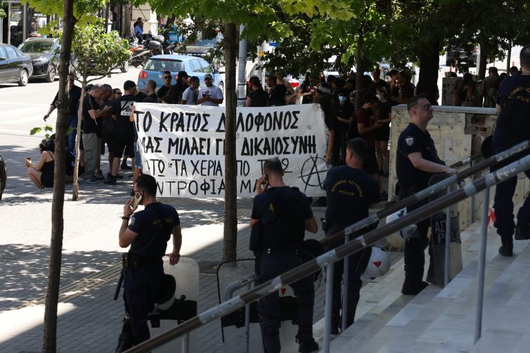 Δολοφονία Βάγιας Νέστορα: Στη φυλακή οι δύο από τους συλληφθέντες (video)