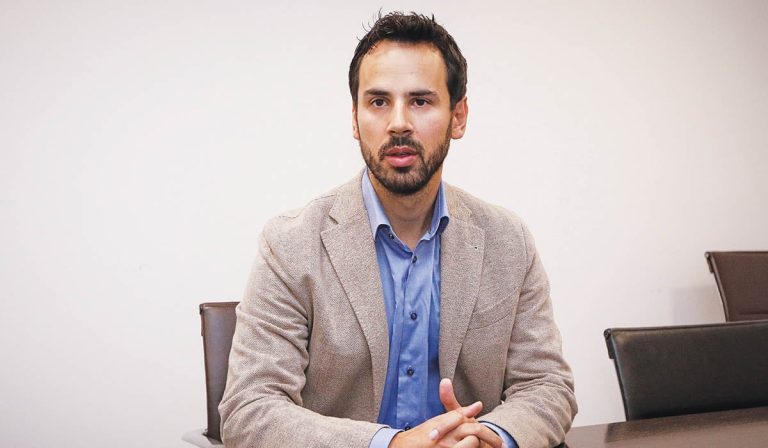 Νίκος Ρωμανός: «Το αντιπολιτευτικό έργο είναι fake news και τα γυαλιά του Άδωνι»