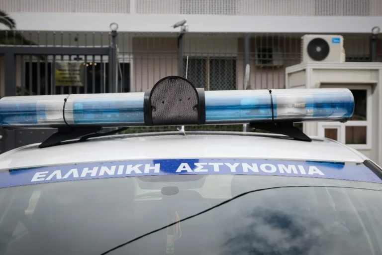 Κιλκίς: Καταδίωξη με τρεις τραυματίες μετά από απόπειρα τηλεφωνικής απάτης – Δύο αστυνομικοί ανάμεσα στους τραυματίες