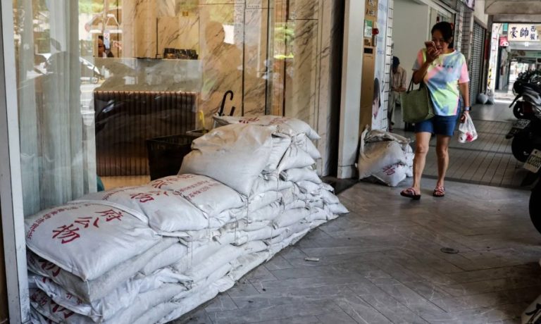 Ταϊβάν: Πλησιάζει ο Μπάβι, ο ισχυρότερος τυφώνας των τελευταίων 30 ετών