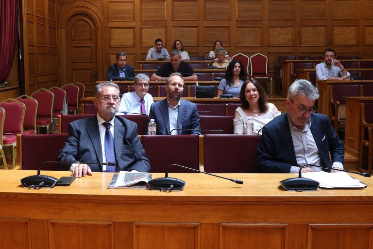 ΣΥΡΙΖΑ: Ποιοι βρίσκονται με την «παραίτηση στο χέρι» – Ποιοι θα τους αντικαταστήσουν και πού ανήκουν