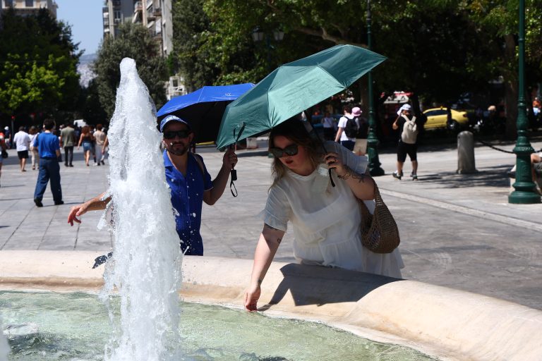 Καιρός: «Καμίνι» η χώρα από σήμερα Σάββατο – Που θα «χτυπήσει» 42άρια (video)