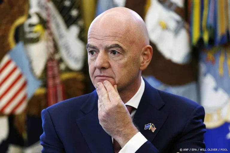 Στα άκρα η κόντρα UEFA, AFC και CONCACAF με Ινφαντίνο: «Πρόδωσε την εμπιστοσύνη μας»