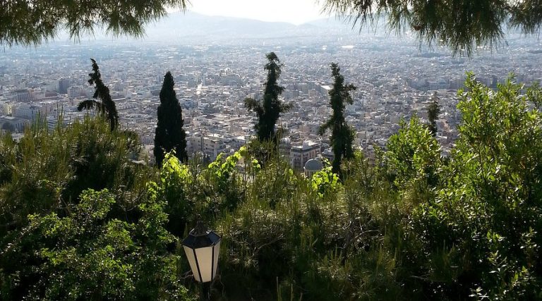 Λυκαβηττός: Βρέθηκε σορός σε προχωρημένη σήψη μέσα σε σπηλιά