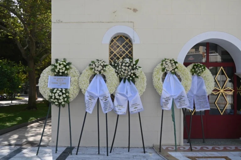 Συγκλόνισε η σύζυγος του Δημήτρη Κόκοτα στον επικήδειο: «Η ψυχή που αγάπησα είναι εδώ, τον ευχαριστώ που μου άφησε το παιδί μας» (Video+photo)