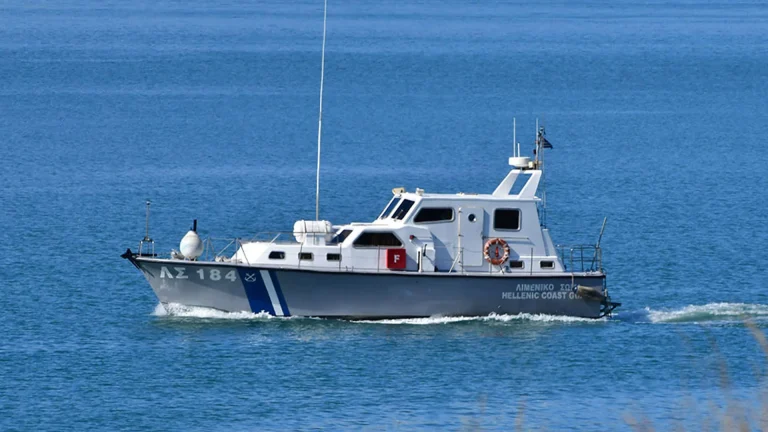 Δύο επιχειρήσεις διάσωσης με 72 μετανάστες νότια των Καλών Λιμένων