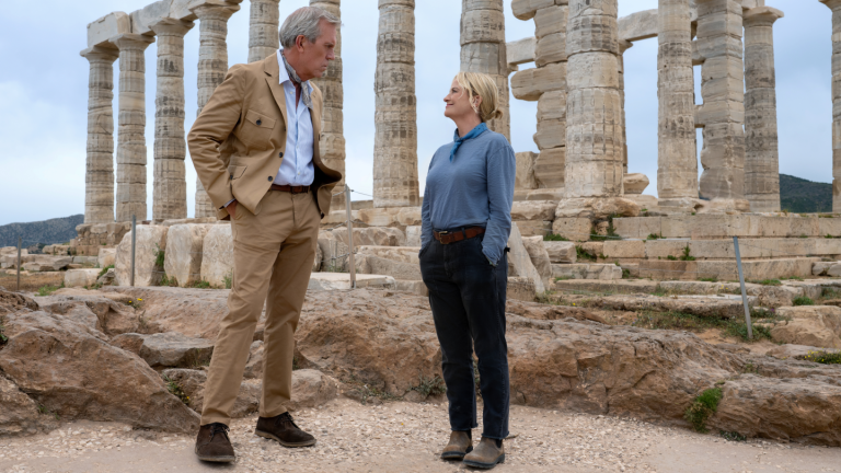 Το «Dig» φέρνει Amy Poehler και Hugh Laurie για ανασκαφές στην Ελλάδα (PHOTOS)