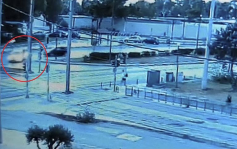 Τραγωδία στη Βούλα: Μοιραία αναστροφή ταξί αφήνει 39χρονο εγκεφαλικά νεκρό (Video)