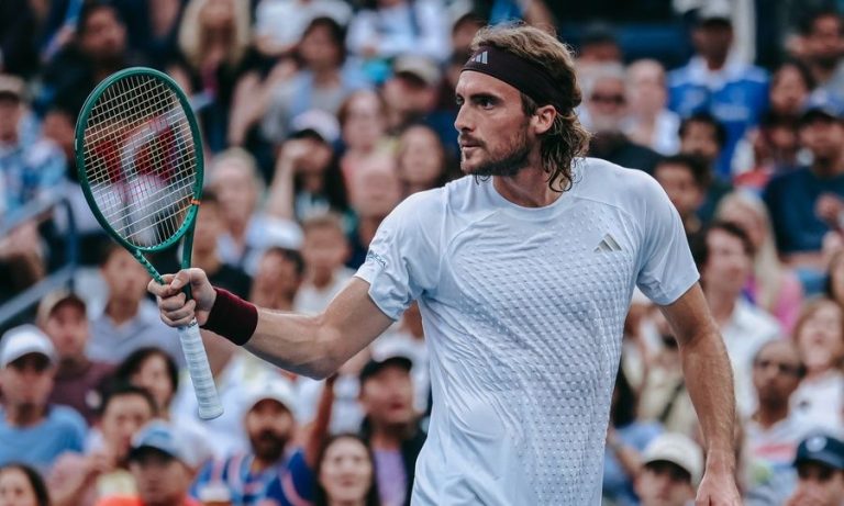 US Open: Ο Τσιτσιπάς «ξόρκισε» τη Νέα Υόρκη και έγραψε ιστορία με πρόκριση στους «16» (VIDEO)