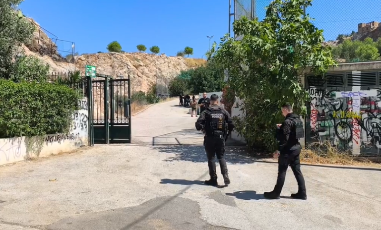 Κυψέλη: Θρίλερ με ανθρώπινα οστά κοντά σε γήπεδο (VIDEO)