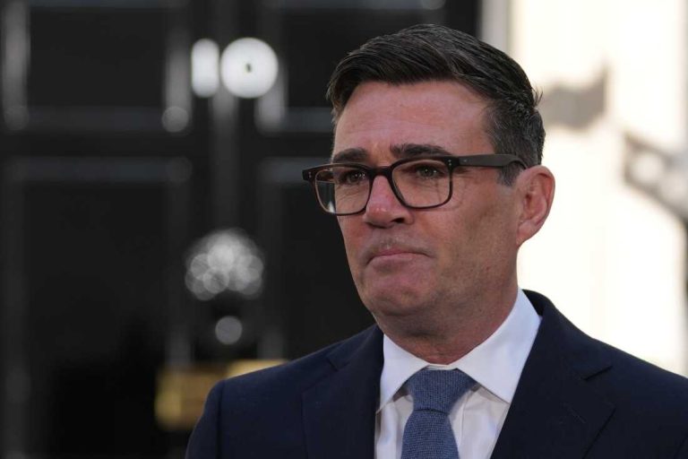 Μπέρναμ: Ανοιχτό το ενδεχόμενο επιστροφής της Βρετανίας στην ΕΕ