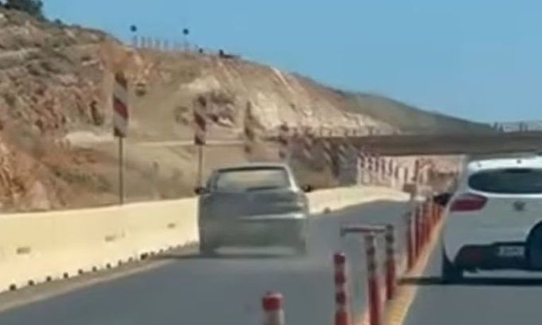 Σάλος στην Κρήτη: Το αμάξι της δολοφονικής προσπέρασης βρέθηκε βυθισμένο στη θάλασσα – Εξετάζεται εάν το «εξαφάνισαν» οργισμένοι οδηγοί (Video)