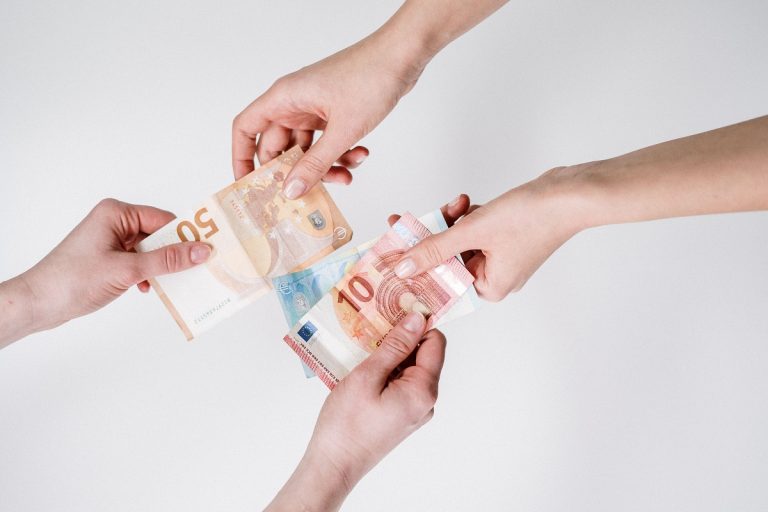 18 Σεπτεμβρίου – Διεθνής Ημέρα Ισότητας των Αμοιβών