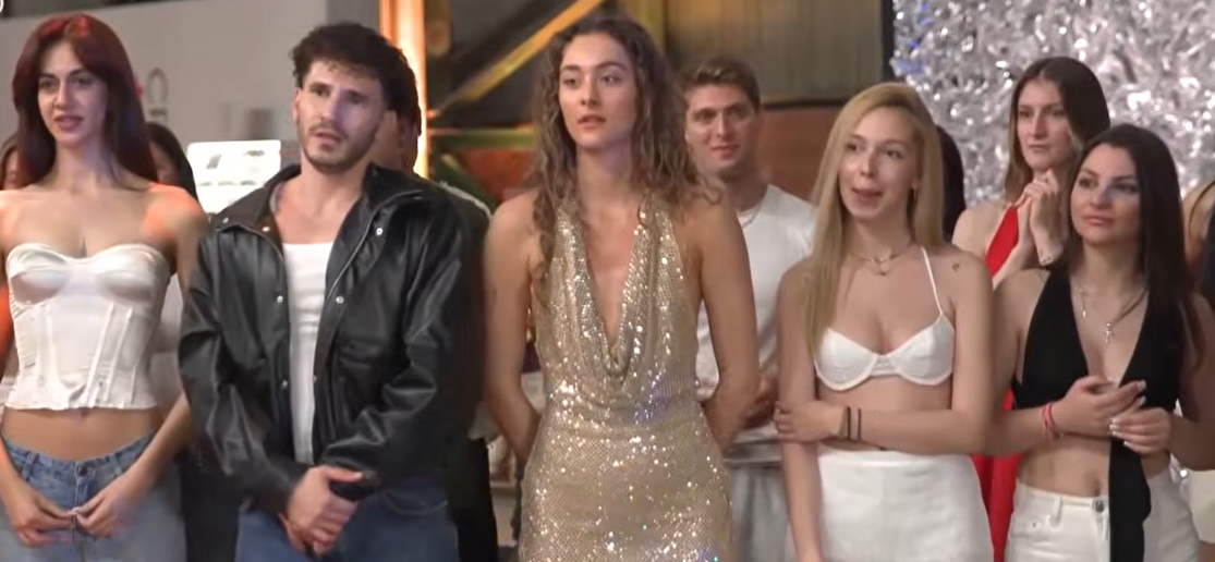 GNTM 2026: Η απρόσμενη εισβολή στα backstage «πάγωσε» τα μοντέλα (Video)