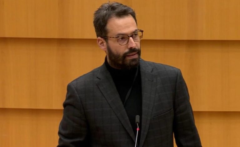 ΚΚΕ προς Λαγκάρντ: «Τα επιτόκια και οι πλειστηριασμοί συνθλίβουν τα νοικοκυριά»