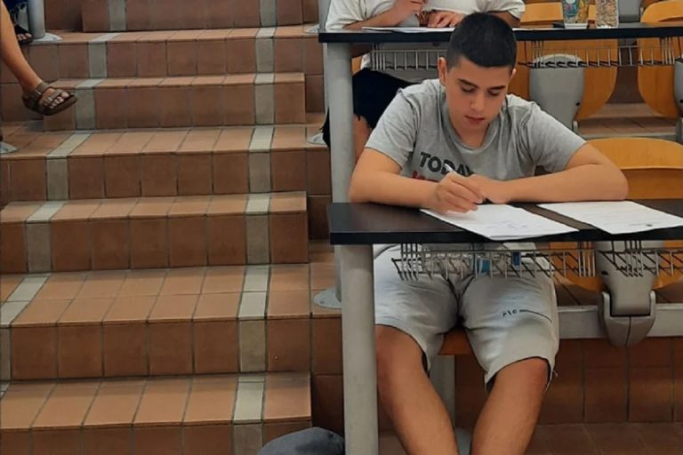 Γιώργος Λεβεντίδης: Στα 17 του έγινε δεκτός στο Πανεπιστήμιο Durham – Η εντυπωσιακή πορεία του μαθητή από το Ζάννειο
