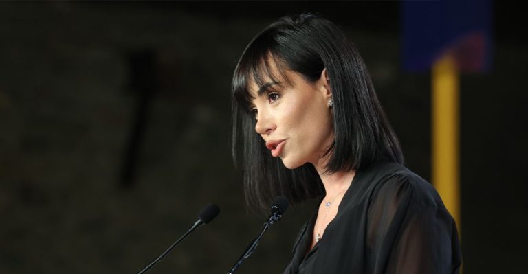 Κυβέλη Μάρδα: «Δεν κοιμήθηκα όταν μου είπαν ότι θα προλογίσω τον Αλέξη Τσίπρα» (video)