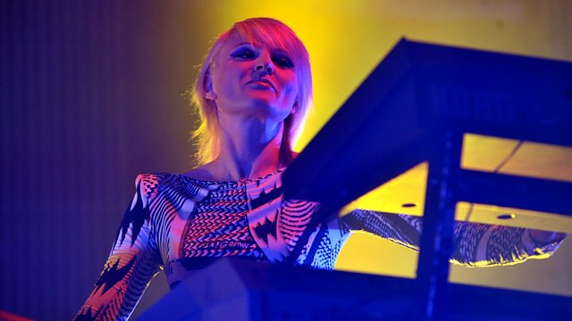 Sister Bliss: Η εμβληματική «πρώτη κυρία» της ηλεκτρονικής μουσικής έρχεται στην Αθήνα
