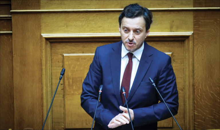 Φωτιά στο ΠΑΣΟΚ από τη δήλωση Πάνα: «Πού είναι το κακό;»