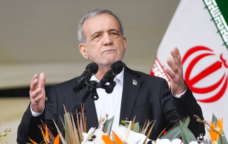 ΗΠΑ: «Μπλόκο» σε βίζες μελών της ομάδας του Πεζεσκιάν