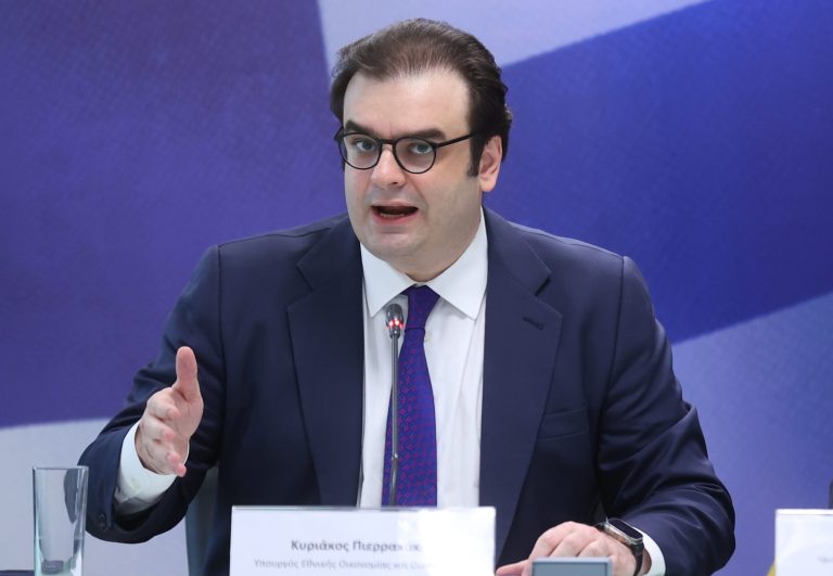 Πιερρακάκης: «Δεν υπάρχει δημοσιονομικός χώρος για plan B ενισχύσεων» (video)