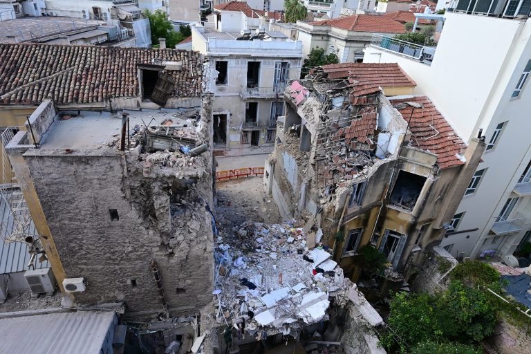 Τραγωδία στην Πλάκα: Ταυτοποιήθηκαν οι 4 αμερικανοί που σκοτώθηκαν στη φονική έκρηξη (video)