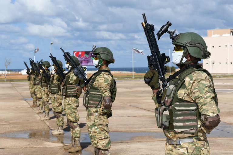 Η Άγκυρα μετακινεί 2000 καταδρομείς απέναντι από τη Σάμο – Τα τουρκικά ΜΜΕ το συνδέουν με την επίσκεψη Μητσοτάκη στο Καστελόριζο