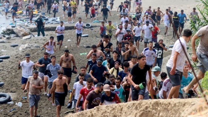 Η ΕΕ χορηγεί βοήθεια 115 εκατομμυρίων ευρώ στην Ισπανία για την κρίση στη Θέουτα