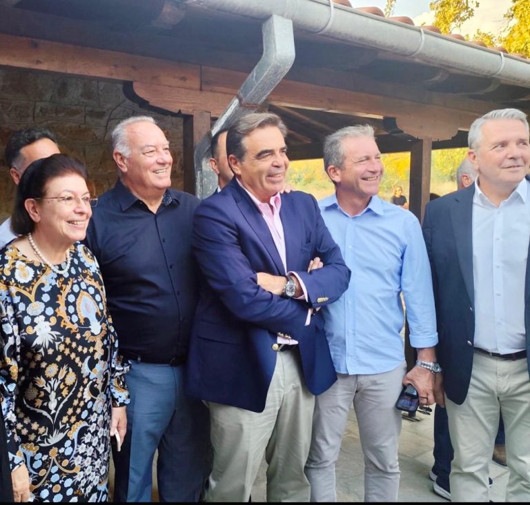 Αρχαία Όλυνθος: Εγκαίνια του ψηφιακού κέντρου πληροφόρησης (Photo)