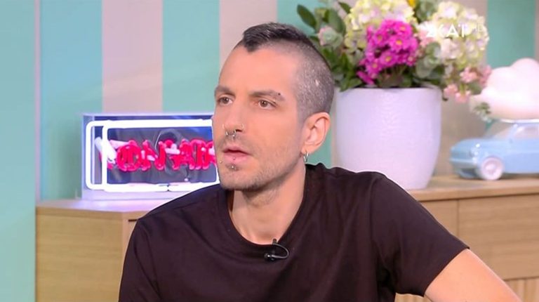 Άγγελος Θεοδωράκης – Παπαγγελίδης: Ο εγγονός του Μίκη Θεοδωράκη ψάχνει συγκάτοικο μέσω Facebook (Photo)