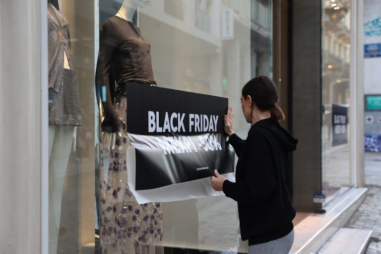 Black Friday 2026: Πότε πέφτει και πότε ξεκινούν οι προσφορές στην Ελλάδα