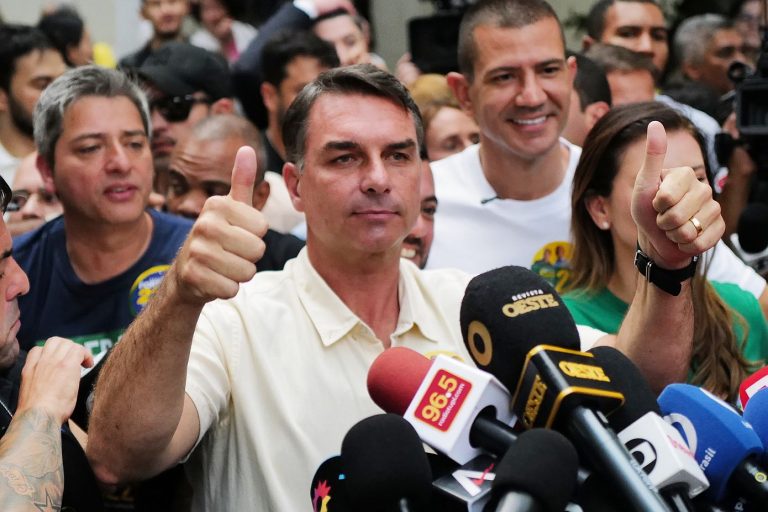Βραζιλία: Προβάδισμα Μπολσονάρου έναντι Λούλα – Στο δεύτερο γύρο ξεκαθαρίζουν οι προεδρικές εκλογές