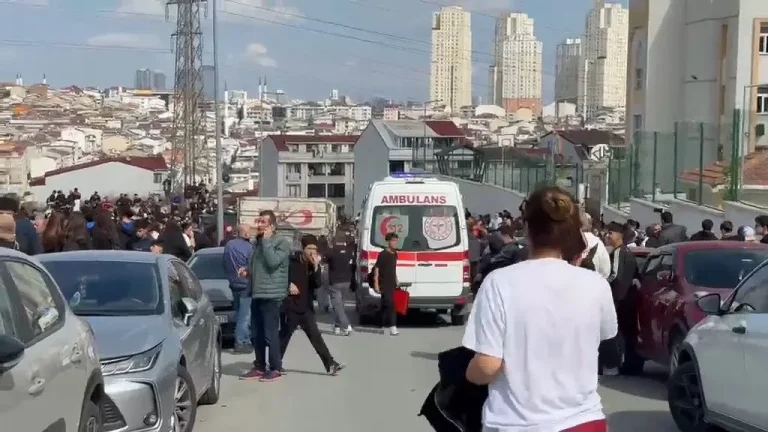 Νέα επίθεση με μαχαίρι σε σχολείο της Κωνσταντινούπολης – Τρεις τραυματίες, ο ένας σοβαρά (video)