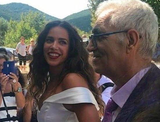 Θρήνος για την Κατερίνα Στικούδη – «Έφυγε» από τη ζωή ο πατέρας της (Photo)