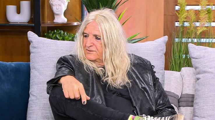 Νίκος Καρβέλας: «Η θέση τους ήταν ή παίρνεις τα μισά ή δεν παίρνεις τίποτα – Δεν ζήτησα 1.500.000 ευρώ» (Video)