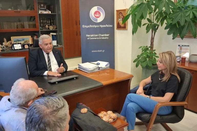 Περιοδεία Μαρίας Καρυστιανού στην Κρήτη