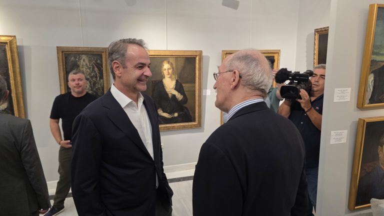 Ο Κυριάκος Μητσοτάκης τιμά τη μνήμη του οικονομολόγου Μίνωα Ζομπανάκη