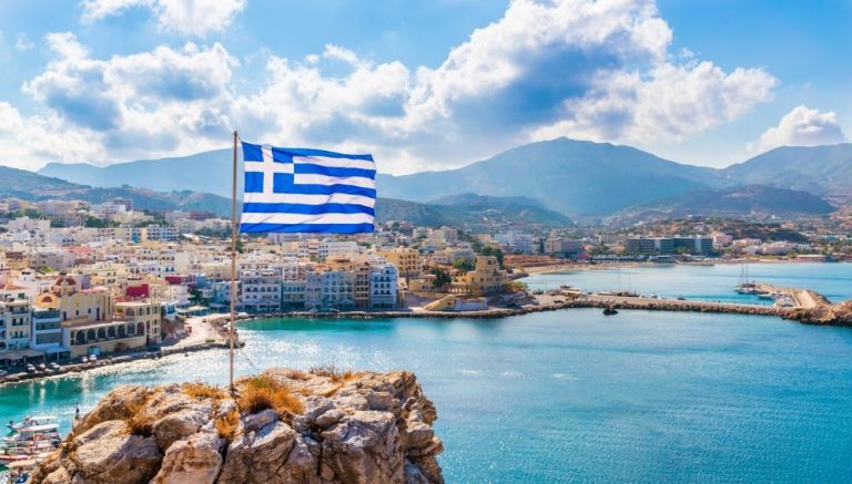 Condé Nast Traveller: Η Ελλάδα κορυφαία τουριστική χώρα στον κόσμο για το 2026
