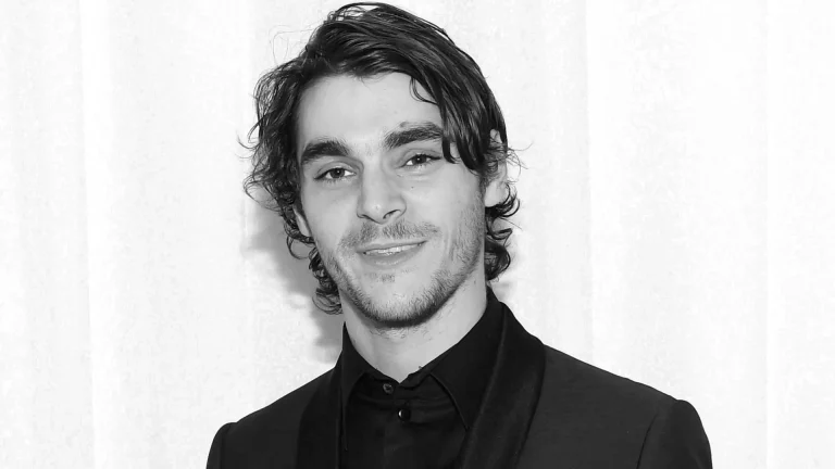 Πέθανε στα 34 του ο RJ Mitte, ο Walter Jr. του “Breaking Bad”