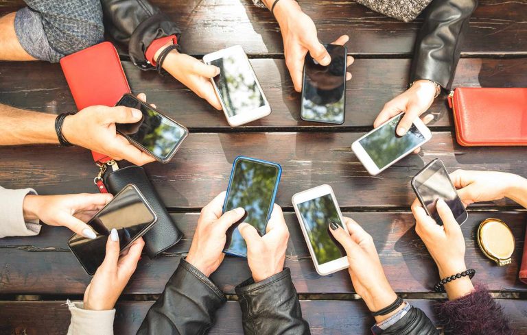 Smartphones: Οι νέες τεχνολογίες που αναμένεται να αλλάξουν τα κινητά τηλέφωνα