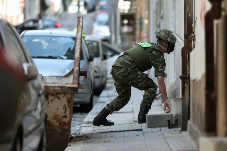 Κοζάνη: Συνταξιούχος φύλαγε επί χρόνια πικρικό οξύ στο υπόγειο – Είχε κρυσταλλοποιηθεί